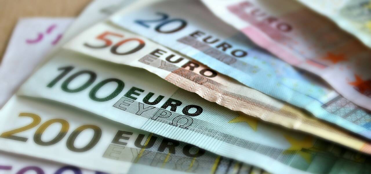 Mata Uang Euro Diuntungkan Oleh Pelemahan US Dollar
